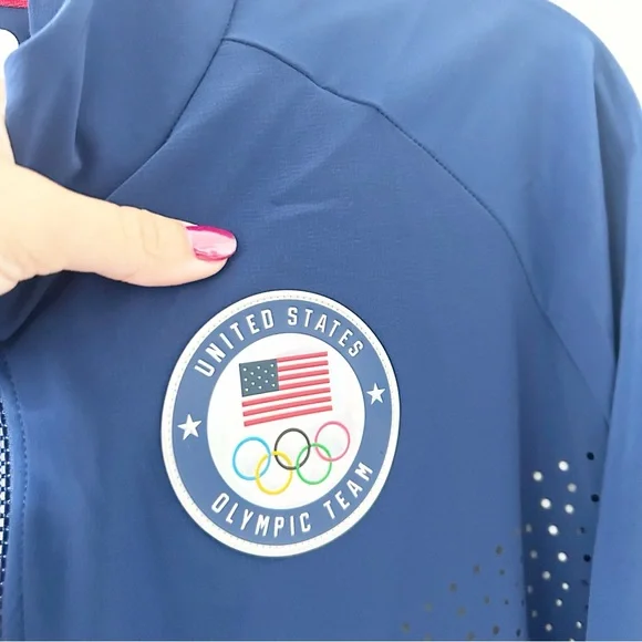 NWT Nike USA Paris 2024 Team Issued Men's Olympic Podium Jacket DZ3559-492 Large - Picture 11 of 13